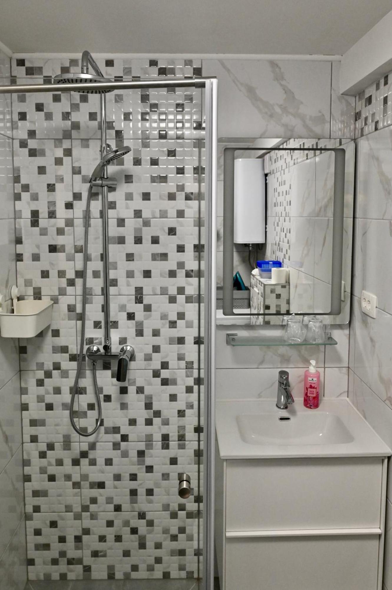 Studio Apartman Una -Self Check In,Free Parking Карловац Екстериор снимка
